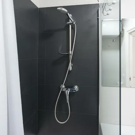 Apartamento Port ***** Apartment Malaga